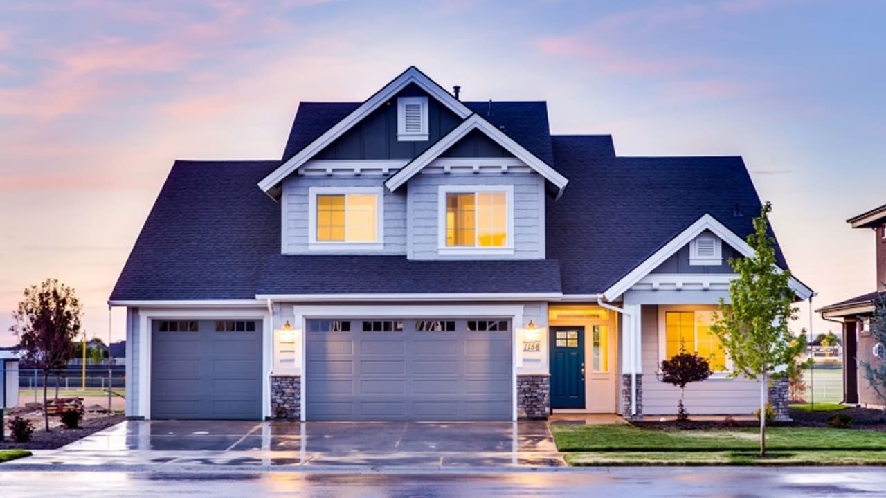 Zugraveli exterioare: cum sa creezi contrast si echilibru prin culori